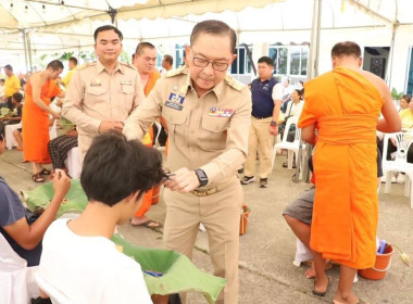 ﻿เข้าร่วมพิธีปลงผม โครงการบรรพชาสามเณรภาคฤดูร้อน ... พารามิเตอร์รูปภาพ 4