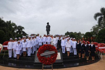 เข้าร่วมประกอบพิธีวางพวงมาลาสักการะเนื่องในวันครบรอบการสวรรคต สมเด็จพระศรีนครินทราบรมราชชนนี ... พารามิเตอร์รูปภาพ 1