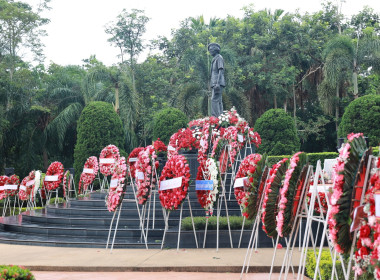 เข้าร่วมประกอบพิธีวางพวงมาลาสักการะเนื่องในวันครบรอบการสวรรคต สมเด็จพระศรีนครินทราบรมราชชนนี ... พารามิเตอร์รูปภาพ 9