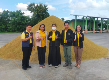 เข้าตรวจเยี่ยมการรวบรวมข้าวเปลือกของสหกรณ์การเกษตรป่าแดด ... พารามิเตอร์รูปภาพ 1