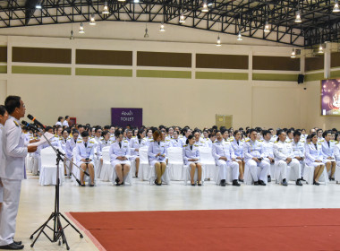 ร่วมกิจกรรมพิธีวางพวงมาลาวันสมเด็จพระมหาธิราชเจ้า ... พารามิเตอร์รูปภาพ 16