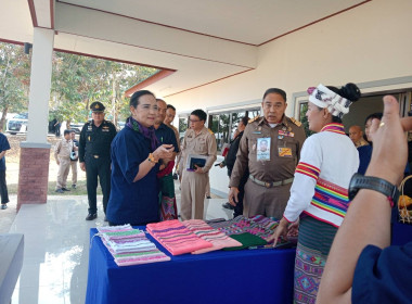 เข้าร่วมพิธีเชิญถุงพระราชทานของพระบาทสมเด็จพระเจ้าอยู่ ... พารามิเตอร์รูปภาพ 5
