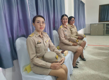 เข้าร่วมพิธีเชิญถุงพระราชทานของพระบาทสมเด็จพระเจ้าอยู่หัว ... พารามิเตอร์รูปภาพ 2