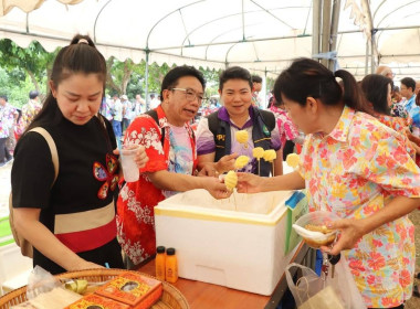 เข้าร่วมเปิดงานเย็นทั่วหล้ามหาสงกรานต์ ... พารามิเตอร์รูปภาพ 26