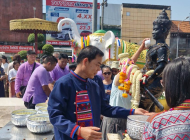 พิธีสรงน้ำอนุสาวรีย์พญามังรายมหาราช ณ ... พารามิเตอร์รูปภาพ 7