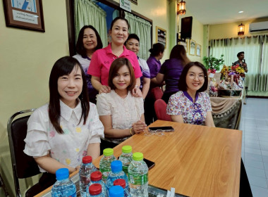 ขบวนการสหกรณ์จังหวัดเชียงรายร่วมรดน้ำดำหัวสหกรณ์จังหวัดเชียงราย ตามป๋าเวณีปี๋ใหม่เมือง ... พารามิเตอร์รูปภาพ 24