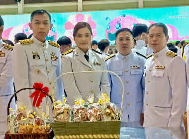 ร่วมพิธีเจริญพระพุทธมนต์และทำบุญตักบาตรถวายงยพระราชกุศล ... พารามิเตอร์รูปภาพ 18