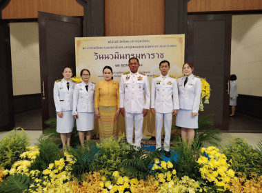 ร่วมพิธีทำบุญตักบาตรถวายพระราชกุศลและพิธีวางพวงมาลา ... พารามิเตอร์รูปภาพ 3