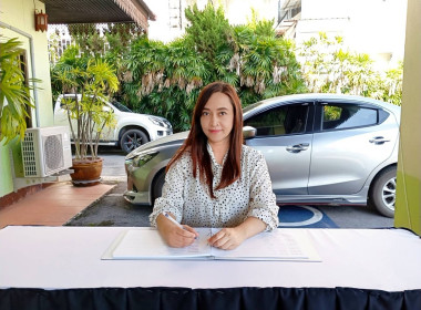 ร่วมลงนามถวายความอาลัยแด่ สมเด็จพระนางเจ้าสิริกิติ์ ... พารามิเตอร์รูปภาพ 6