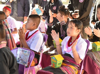 ร่วมงานโครงการ “สหกรณ์รวมใจ...ส่งไอรัก เพื่อน้องน้อย 1/2” ... พารามิเตอร์รูปภาพ 11