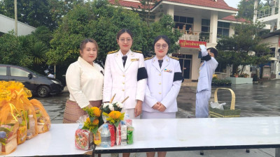 เข้าร่วมพิธีทำบุญตักบาตรถวายพระราชกุศล ... พารามิเตอร์รูปภาพ 1