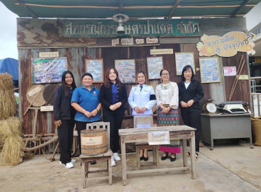 พิธีวางพานพุ่มถวายสักการะพระราชวรวงศ์เธอ ... พารามิเตอร์รูปภาพ 4