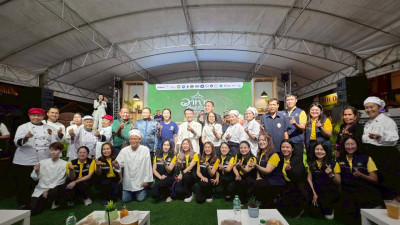 รมช.เกษตรฯ เปิดงาน “มหกรรมอาหาร 4 แผ่นดิน เหนือสุดถิ่นสยาม” ... พารามิเตอร์รูปภาพ 1