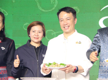 รมช.เกษตรฯ เปิดงาน “มหกรรมอาหาร 4 แผ่นดิน เหนือสุดถิ่นสยาม” ... พารามิเตอร์รูปภาพ 34