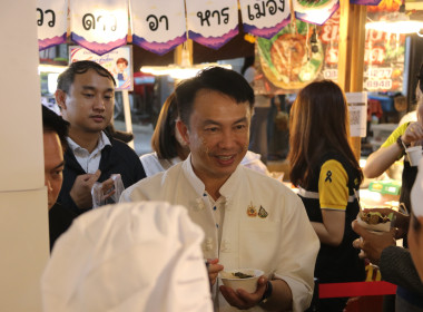 รมช.เกษตรฯ เปิดงาน “มหกรรมอาหาร 4 แผ่นดิน เหนือสุดถิ่นสยาม” ... พารามิเตอร์รูปภาพ 51