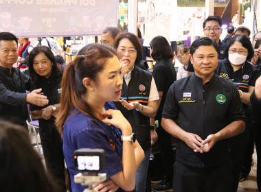 รมช.กระทรวงเกษตรและสหกรณ์ เยี่ยมชมงาน Tea &amp; Coffee Festival ... พารามิเตอร์รูปภาพ 14