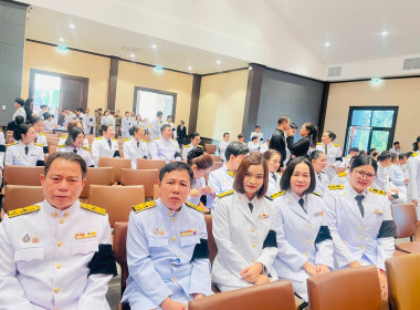 พิธีทำบุญตักบาตรถวายเป็นพระราชกุศลและพิธีวางพวงมาลา เนื่องในวันนวมินทรมหาราช ประจำปี 2569 ... พารามิเตอร์รูปภาพ 8